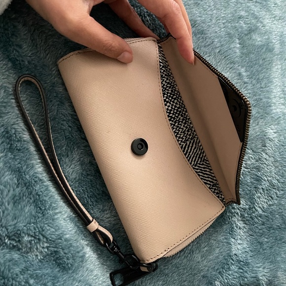 Rebecca Minkoff wristlet - Picture 5 of 7